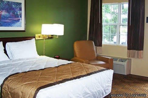 Extended Stay America Suites - Columbia - West - Interstate 126 Экстерьер фото